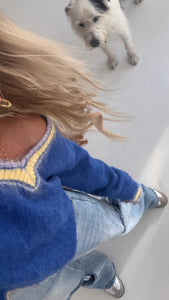 Kuschelpullover “Flauschgeflüster“ Azurblau