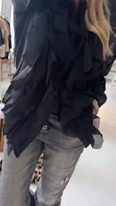 Elegance Noir – Schwarze Rüschenbluse in Einheitsgröße