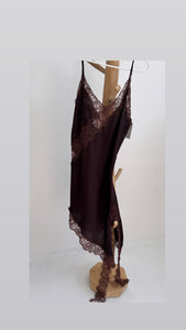 Spitzenkleid - Chocolate Elegance