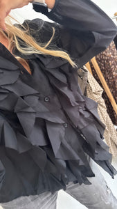 Elegance Noir – Schwarze Rüschenbluse in Einheitsgröße