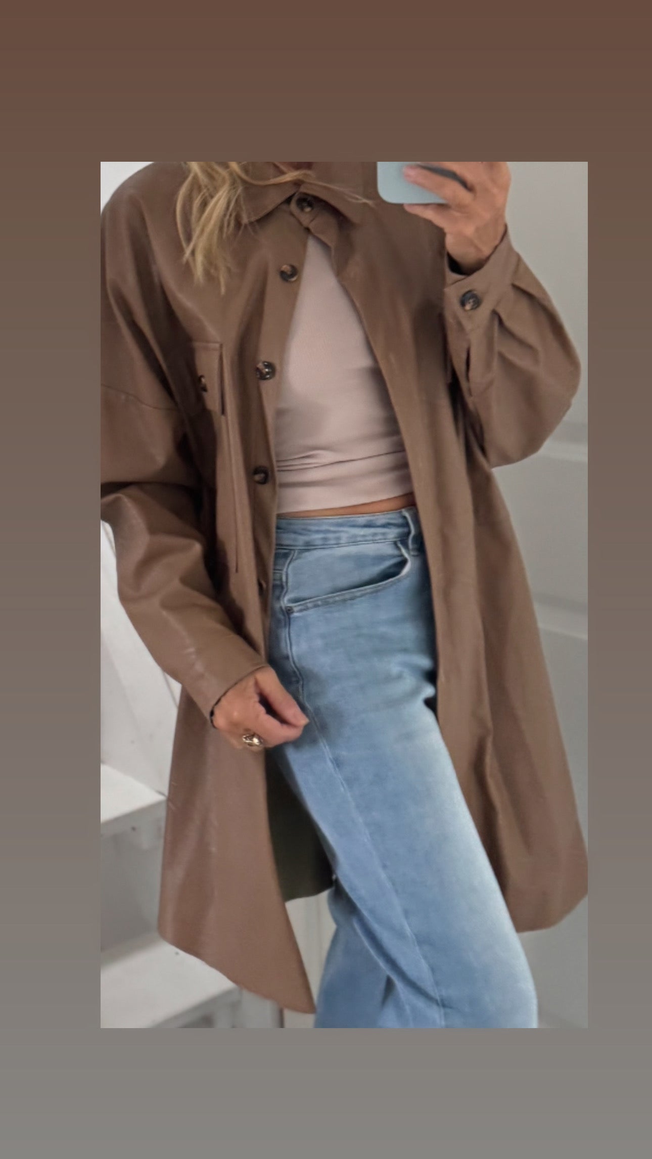 Leichter Mantel im Leder Look