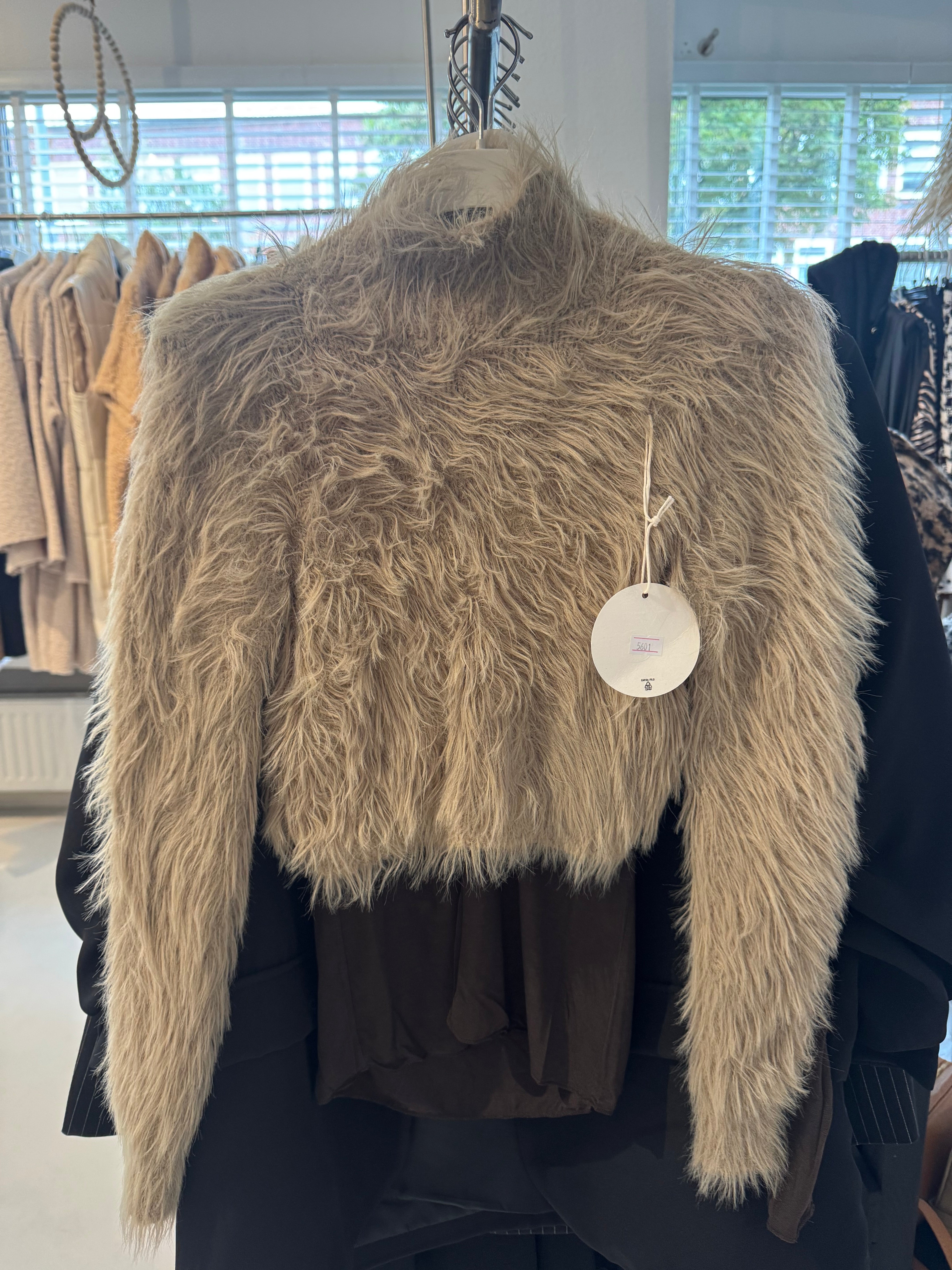 Kuschel Pullover kurz