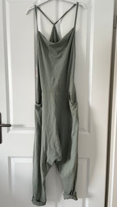 Jumpsuit "Ibiza" olive und schwarz