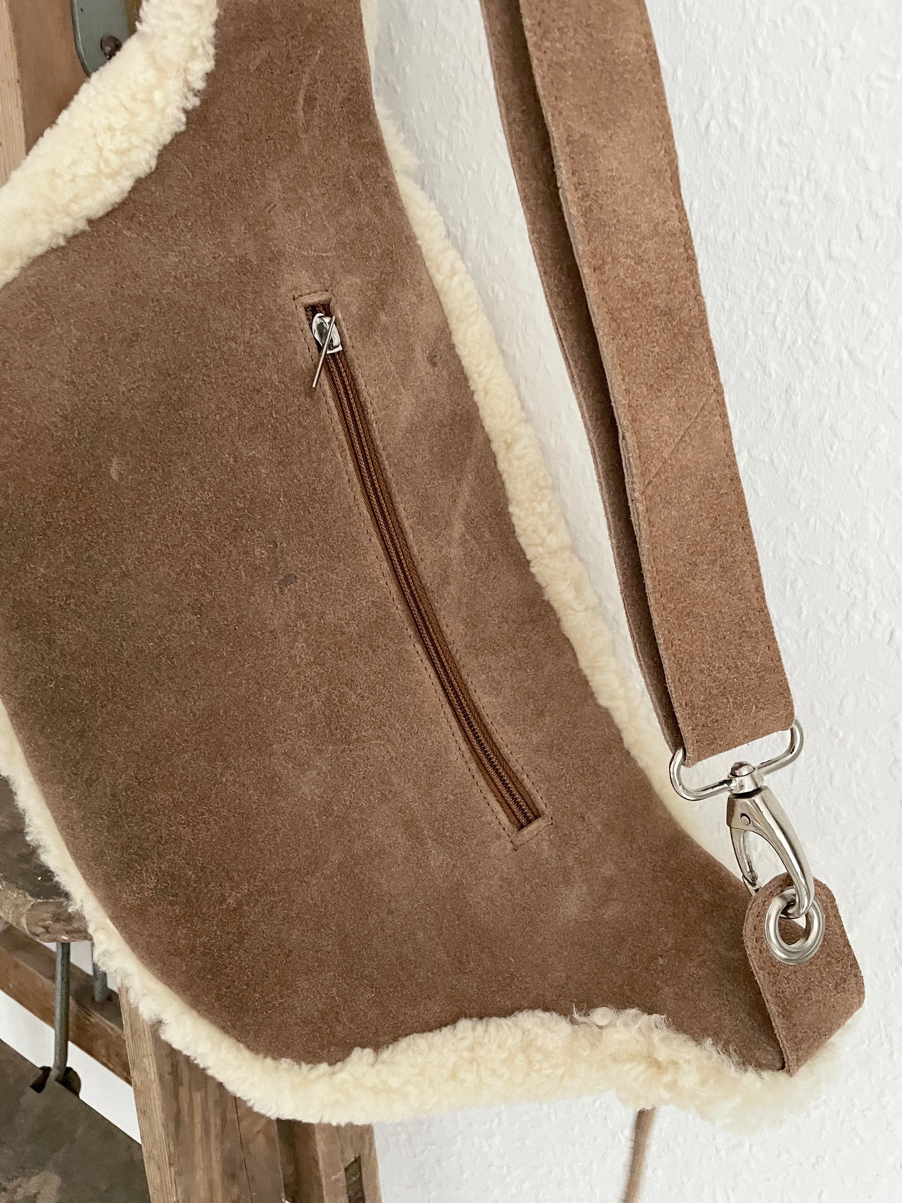 Crossbody Bag Bauchtasche "Cosy" groß