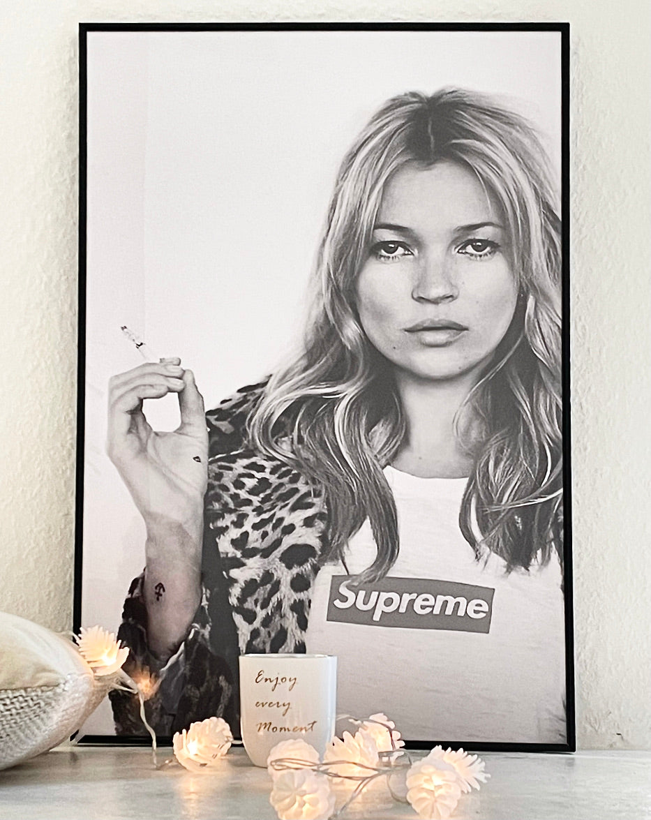 Kate Moss "Supreme"